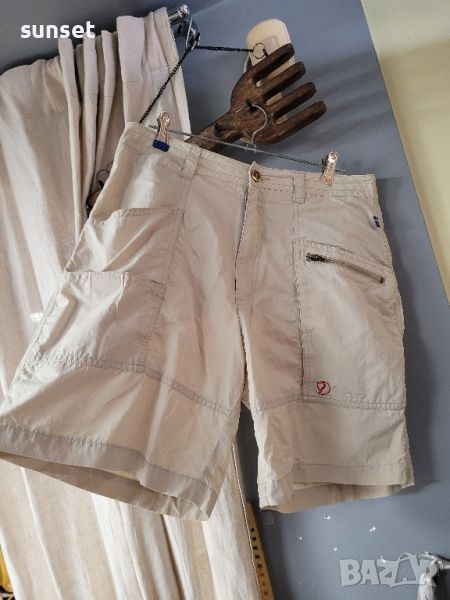 Дамски къси панталони Fjallraven

бежеви къси гащи- 40 размер, снимка 1