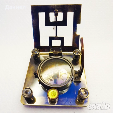 Бронзов компас със слънчев часовник., снимка 3 - Морски сувенири - 43052014