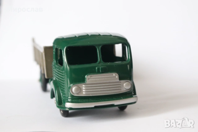 DINKY TOYS SIMCA CARGO КАМИОН САМОСВАЛ МОДЕЛ, снимка 3 - Колекции - 53223563