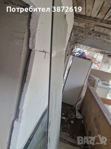 Стъклена плъзгаща врата за баня