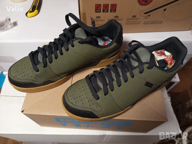 Части/екипировка за колело - наколенки, седалка, обувки , снимка 7 - Части за велосипеди - 52892860