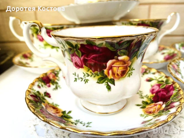 ROYAL ALBERT красив двоен сет от костен порцелан от Англия, снимка 3 - Антикварни и старинни предмети - 52957760