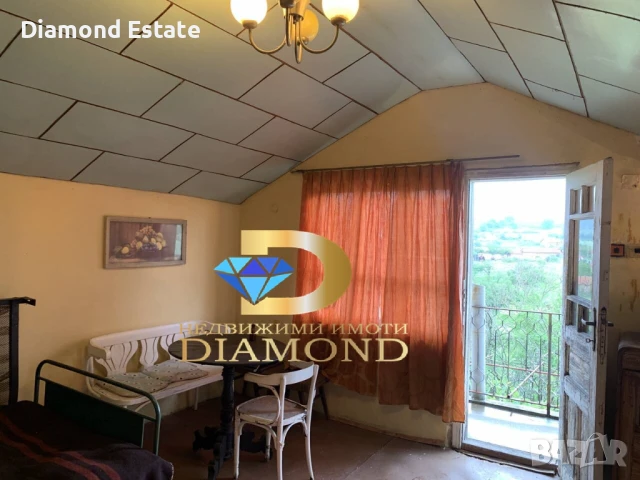 Къща с гараж в село Любеново, обл. Хасково, снимка 7 - Къщи - 50571052