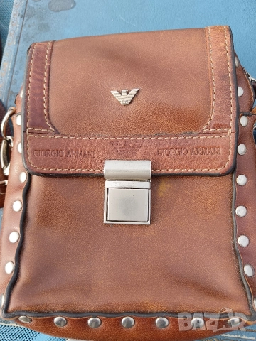 Продавам мъжка чанта Армани, снимка 3 - Чанти - 52874377