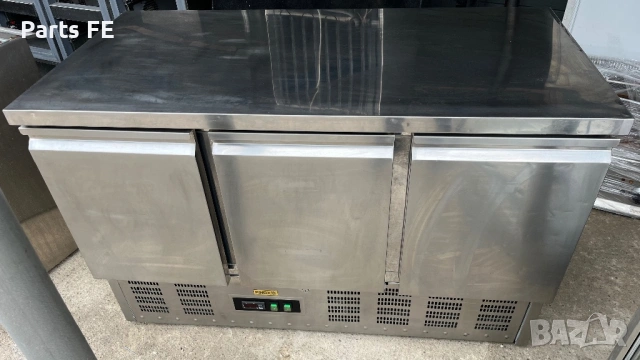 Професионална хладилна маса с 3 врати професионално кухненско и барово оборудване hladilna masa
