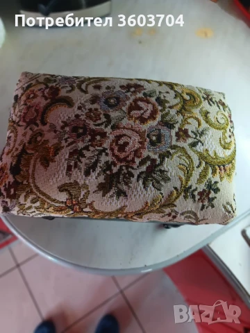 малко столче, снимка 2 - Ръчно изработени сувенири - 50639364