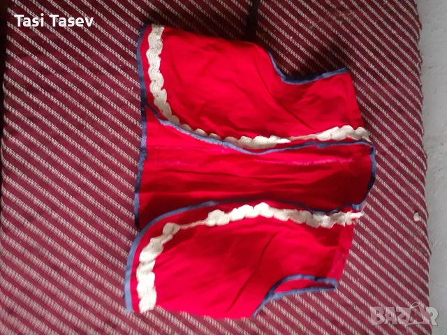 Престилки от национални носии, снимка 3 - Антикварни и старинни предмети - 53220331