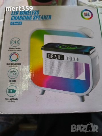 RGB LED лампа с безжично зареждане Bluetooth високоговорител ,радио G3 