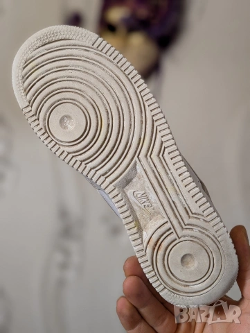 маратонки Nike Air Force 1 '07 Lifestyle номер 39 , снимка 11 - Маратонки - 54044935