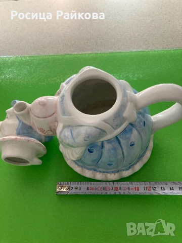 Порцеланов декоративен чайник, снимка 5 - Декорация за дома - 51170375