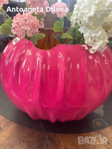 Розова метална кръгла ваза, снимка 1 - Вази - 46073314