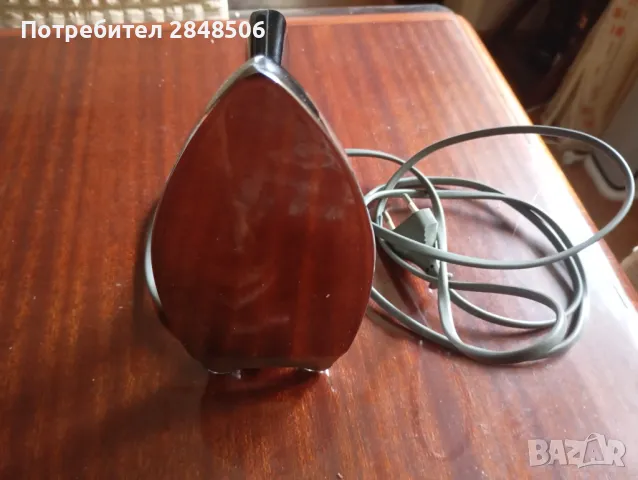 Продавам работеща ретро мини    туристическа     ютия . Произведена в Германия., снимка 3 - Ютии - 50379933