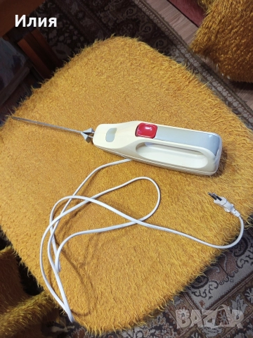 продавам електричен нож, снимка 2 - Прибори за хранене, готвене и сервиране - 52882329