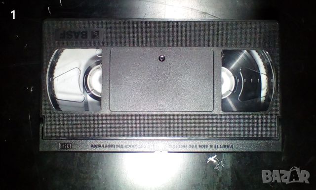 Видеокасета VHS, снимка 4 - Екшън - 45317579