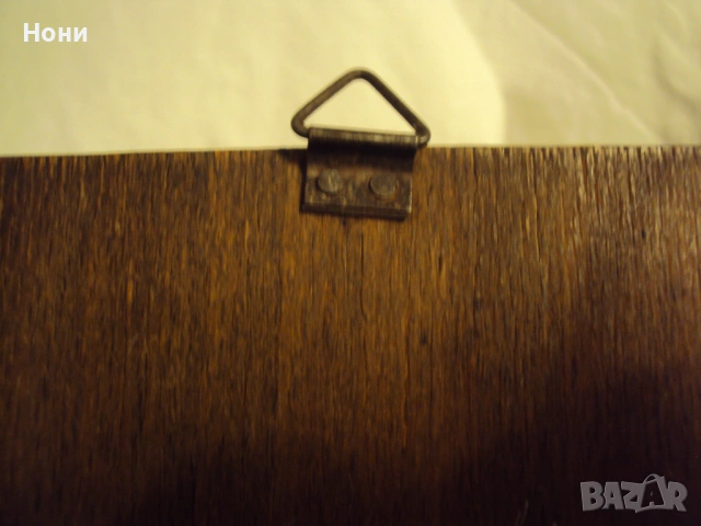 Стара Дървена кутия от времето на Соца със кръгло стъкло, снимка 2 - Антикварни и старинни предмети - 53726160