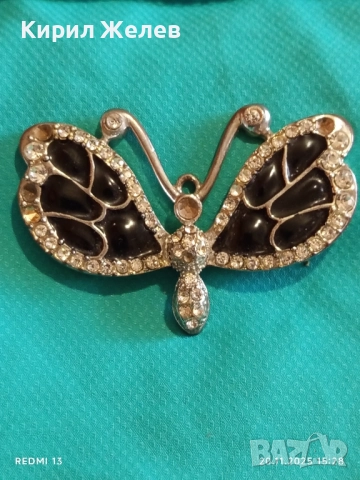 МЕТАЛНА БРОШКА във ФОРМАТА на ПЕПЕРУДА 🦋 с ЧЕРНИ КРИЛА и КРИСТАЛИ 52167, снимка 2 - Други - 52480683