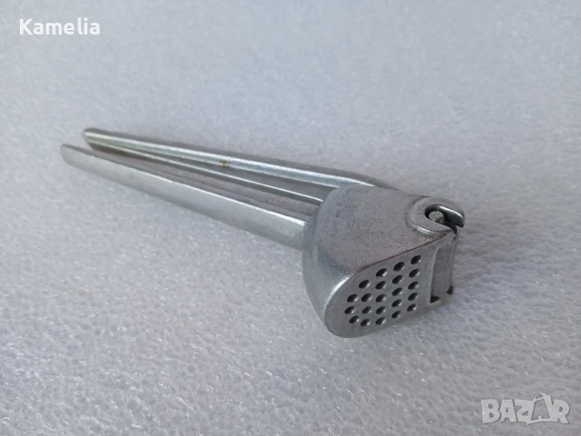 Преса за чесън