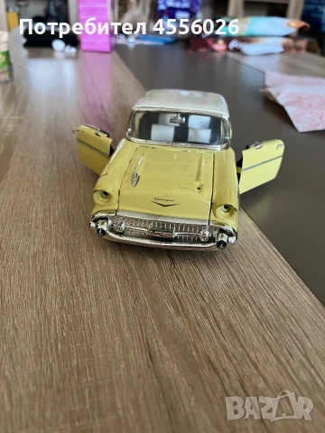 Продавам метална количка CHEVY BEL AIR 1957 1/24
