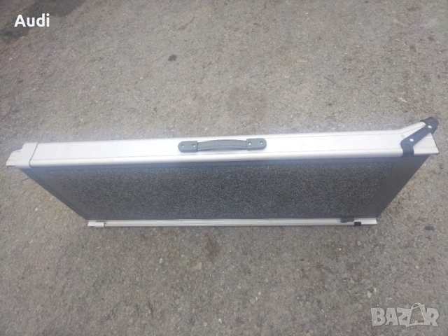 Сгъваема рампа за кучета и други големи домашни любимци ИДЕАЛНО ЗА СТАРИ ДОМАШНИ ДОМАШНИ ИЛИ ПРОБЛЕМ, снимка 3 - За кучета - 53665699