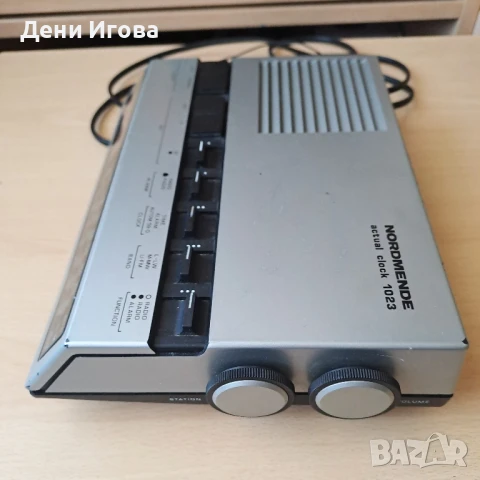 Винтидж/ретро Радио NORMENDE actual clock 1023, Germany, снимка 6 - Други ценни предмети - 50949203