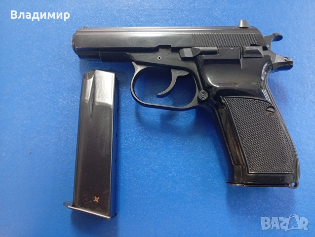 Боен пистолет "CZ 82" kal.9x18