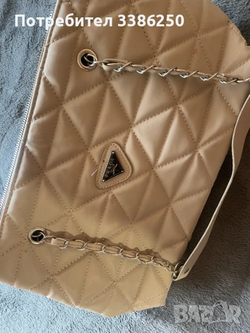 Дамска чанта Prada (реплика), снимка 2 - Чанти - 53847797