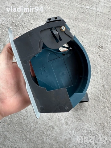 Прахоуловител Bosch GDE 125 EA-Т Professional, 125 мм, снимка 4 - Други инструменти - 53065781