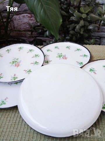 Емайлирани чинийки с рози , снимка 6 - Антикварни и старинни предмети - 53829042