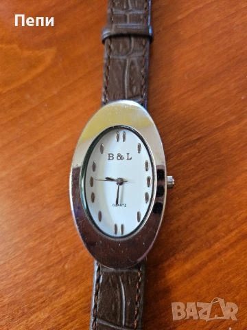 Дамски ръчен часовник