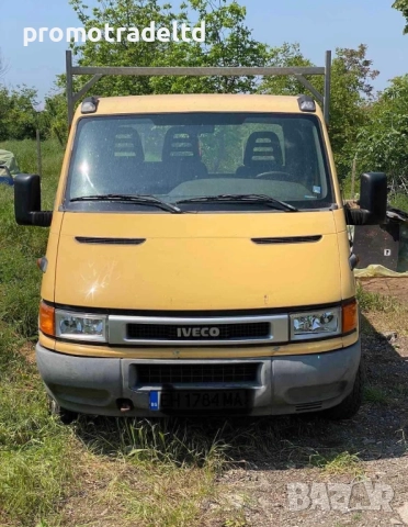 Бордово камион бус Ивеко Дейли под наем Iveco Daily бордови