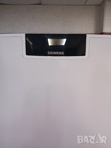 XXL огромен вертикален фризер с ледогенератор Сименс Siemens Made in Germany 2 години Гаранция!, снимка 6 - Фризери - 53363599