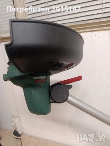 Акумулаторен тример за трева BOSCH Universal GrassCut 18V-260, снимка 5 - Градинска техника - 52555363