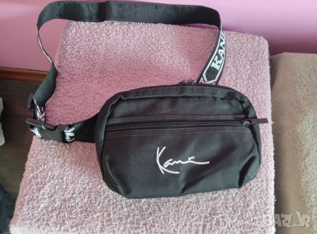 Оригинална чантичка Karl Kani Signature - за кръст/през гърди