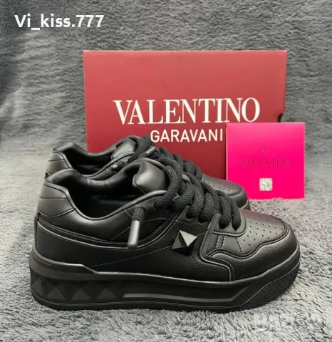 Нови обувки Valentino , снимка 2 - Дамски ежедневни обувки - 48879936