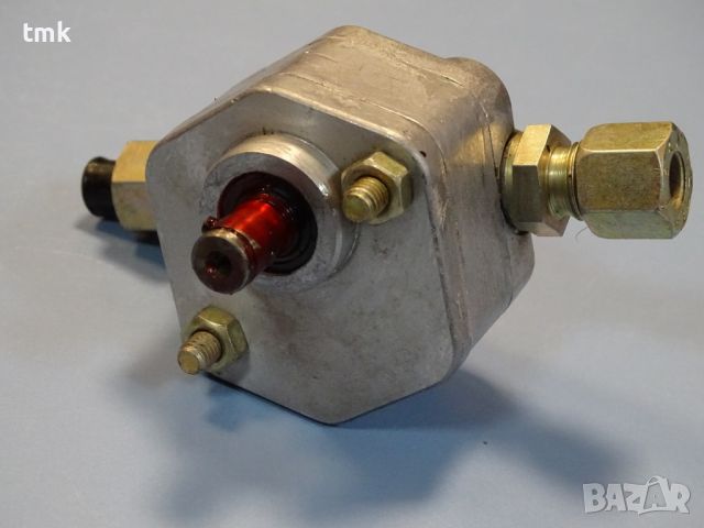 Хидравлична помпа ORSTA ADW 1.6 gear pump TGL 17-747407, снимка 2 - Резервни части за машини - 45336669