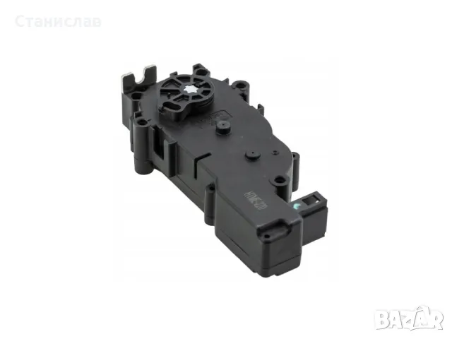 Mercedes CLS-Class W218 Моторче за заключване на багажник 