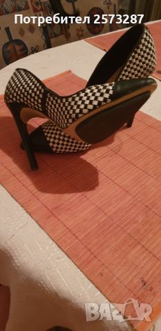Обувки  , снимка 2 - Дамски обувки на ток - 45136705