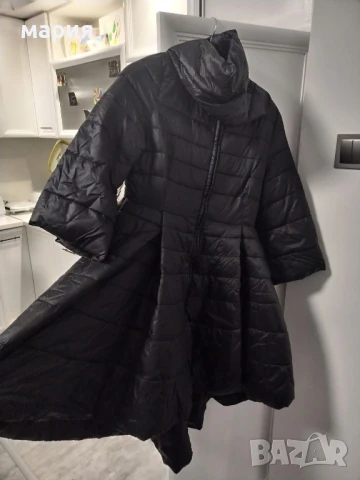 Яке със сваляща се яка Elisabetta Franchi