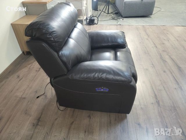 Кафяв кожен фотьойл Moreno с електрически релаксиращ механизъм, снимка 8 - Дивани и мека мебел - 53720686