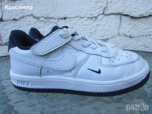 Детски маратонки Nike Force 1 Low LV8 EasyOn, снимка 3 - Детски маратонки - 52543466
