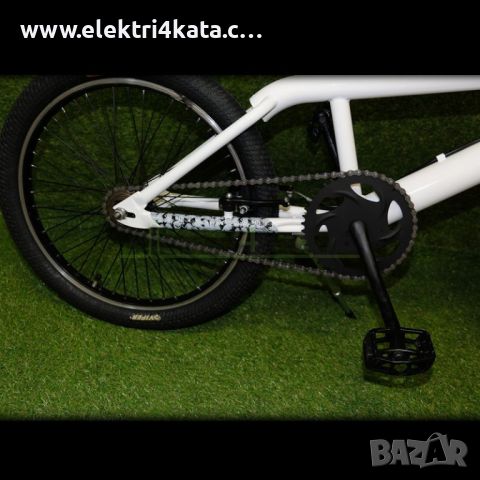 Класически велосипед BMX в бяло, снимка 5 - Велосипеди - 46418385