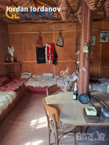 Продава се парцел с къща в с. Горна Диканя , снимка 10 - Къщи - 52317004