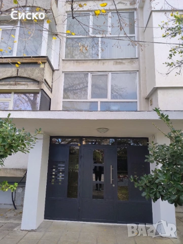 Собственик дава под наем 3 стаен апартамент в Младост 