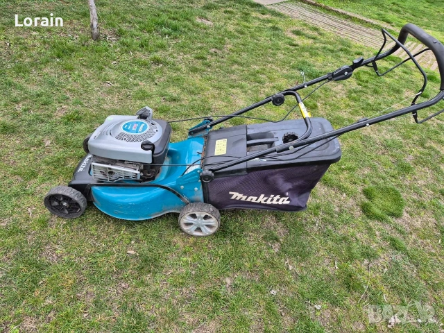 Бензинова косачка"Makita"