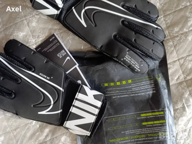 Нови оригинални вратарски ръкавици, снимка 5 - Футбол - 49785395