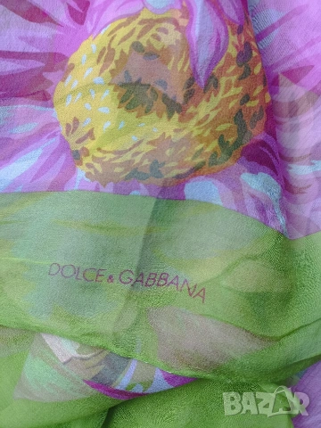 Дамски шал Dolce&Gabbana, снимка 2 - Шалове - 54031451