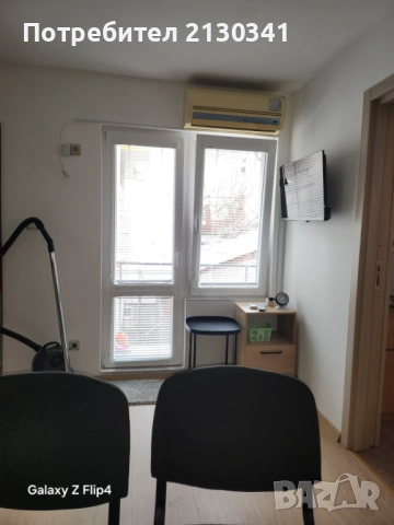 Втори етаж от двуетажна къща в идеален център на града, снимка 7 - Етаж от къща - 53118719