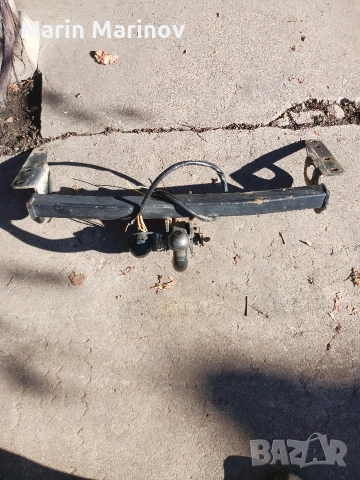 Продавам оригинален Теглич за Тойота Корола 2.0 D4D 2002-07 , снимка 2 - Аксесоари и консумативи - 52596854