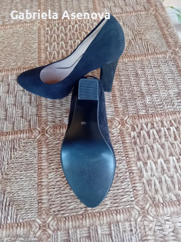 Обувки, снимка 3 - Дамски обувки на ток - 50602357