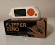 Flipper Zero + 128GB SD + силиконов кейс, снимка 5